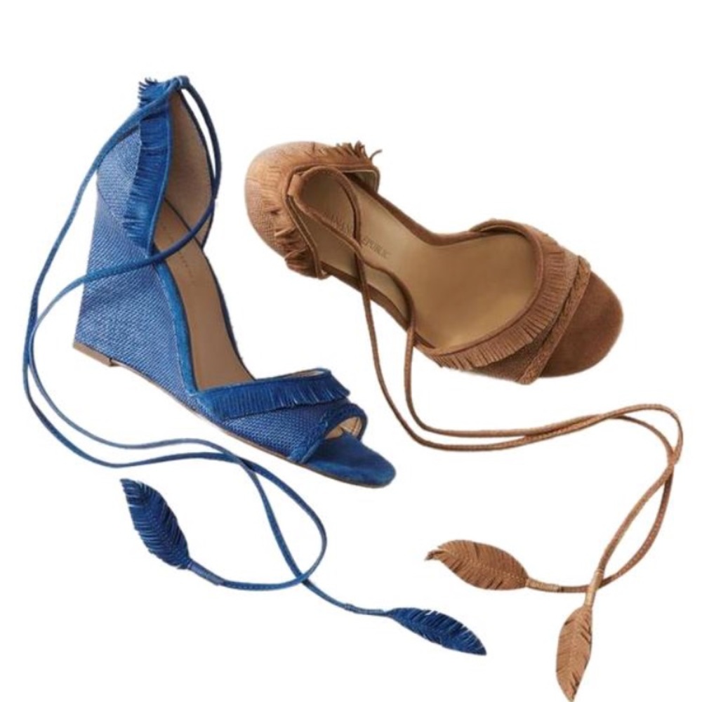 *Brand New Banana Republic Brown Rafa Wedge Sandal